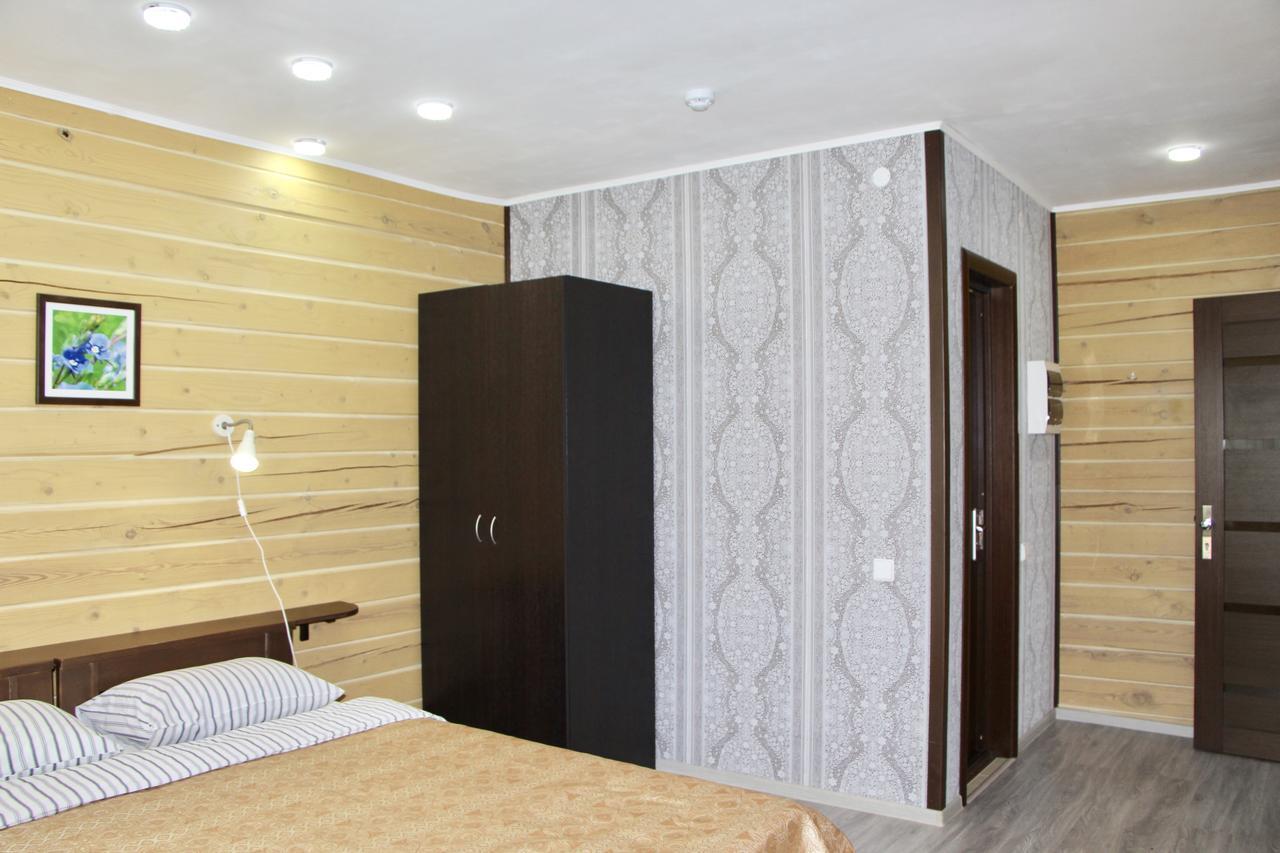 Kvetky Yablyni Hotel Sutoki Buitenkant foto