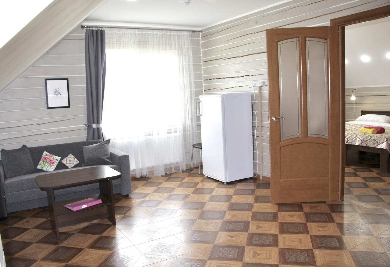 Kvetky Yablyni Hotel Sutoki Buitenkant foto