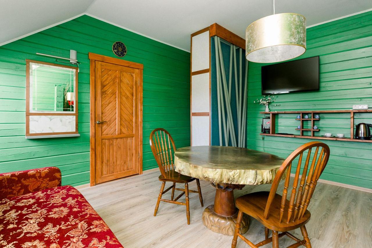 Kvetky Yablyni Hotel Sutoki Buitenkant foto