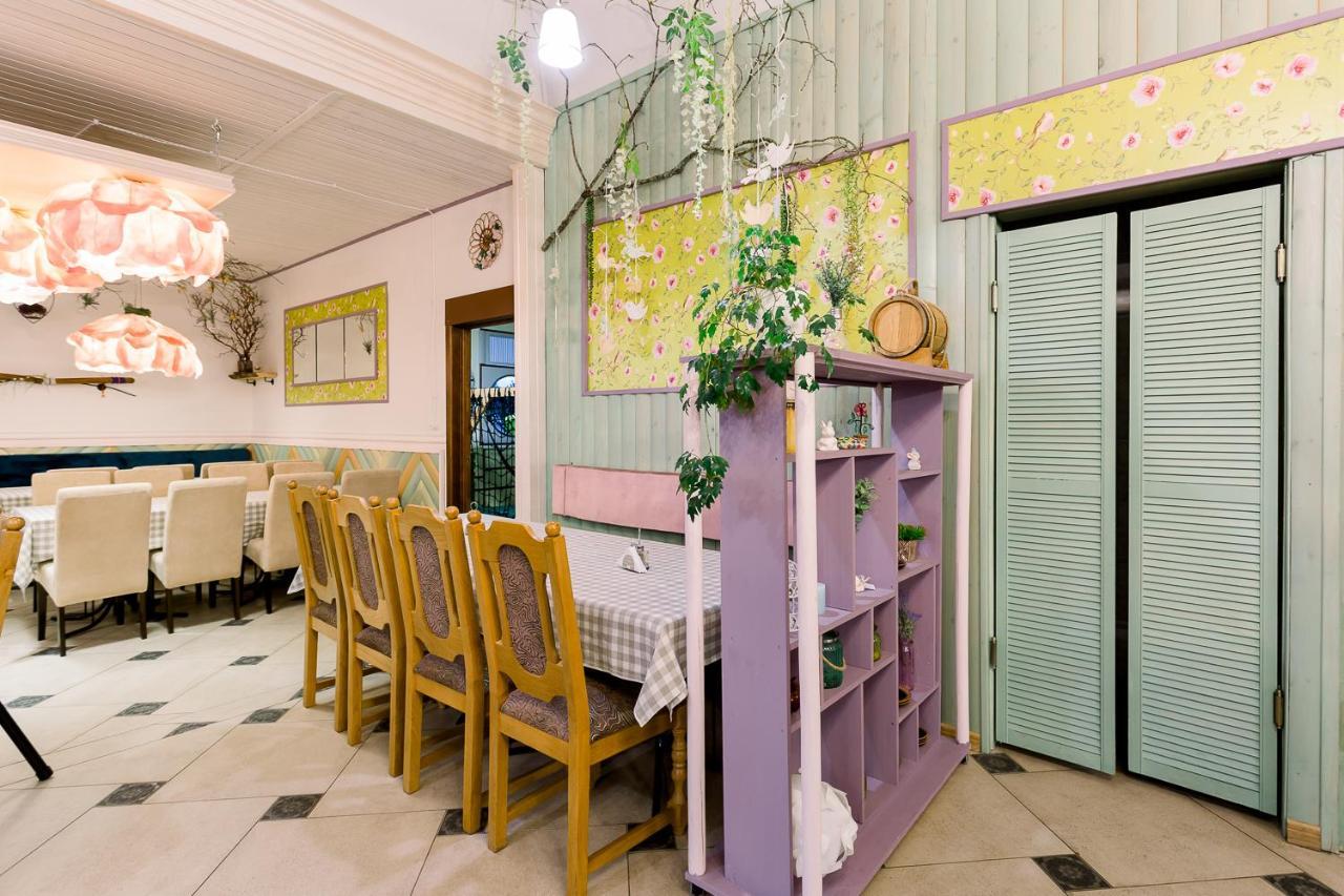 Kvetky Yablyni Hotel Sutoki Buitenkant foto